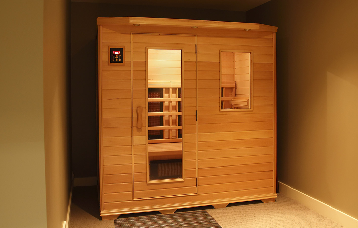 Infrarotsauna, Infrarotkabine, Infrarotstrahlung Infrarotsauna, Infrarotkabine im Raum